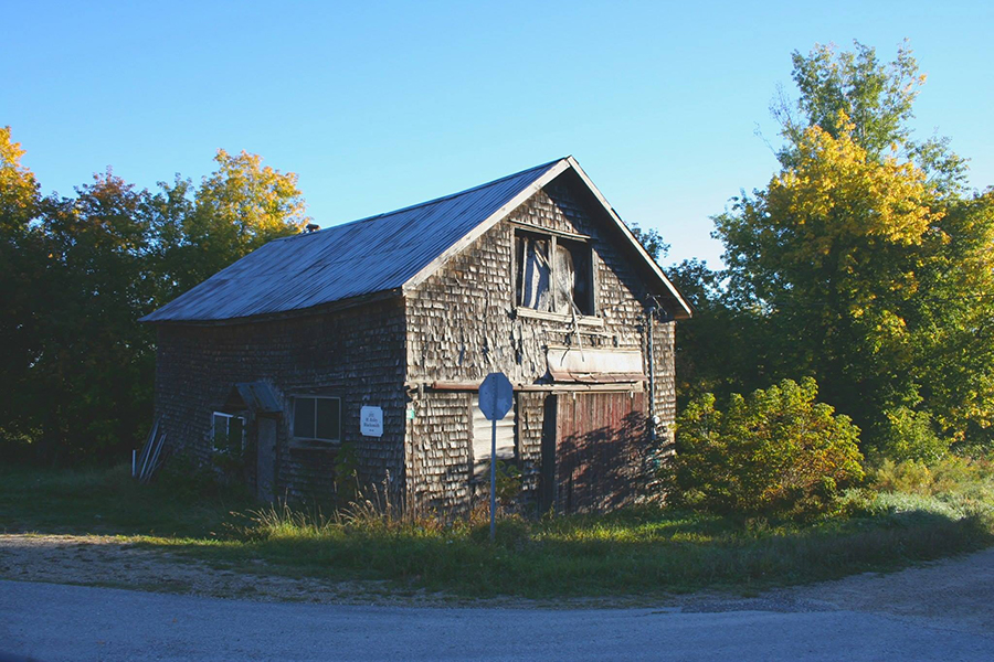 Kevin-Arthur-Land-barn-home-page